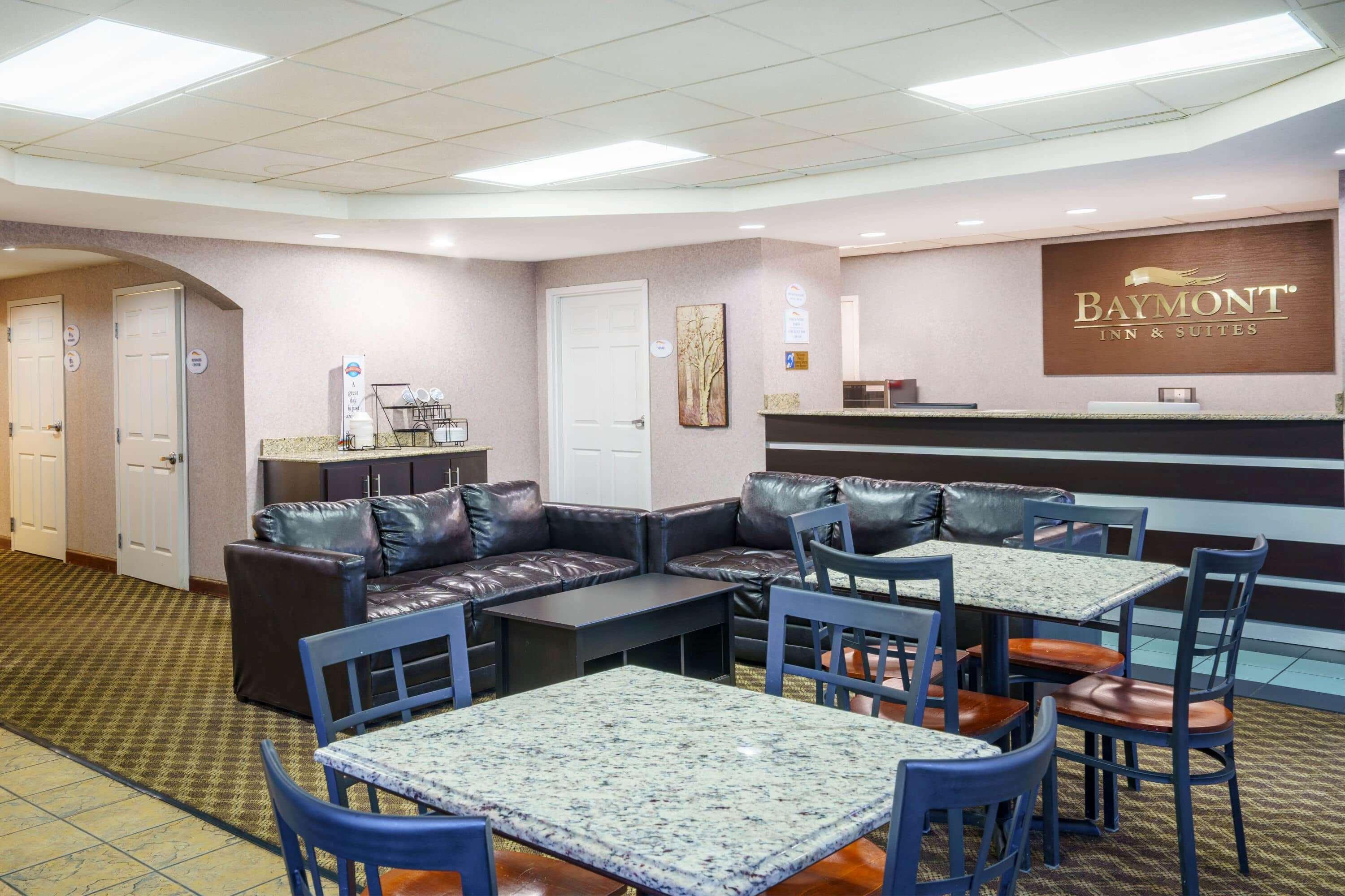 Baymont By Wyndham Motel