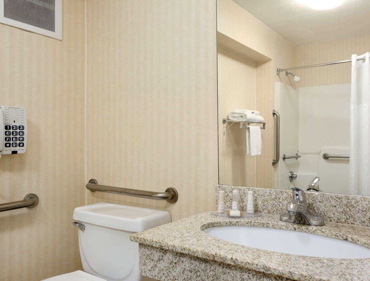 Baymont By Wyndham Motel Gallatin